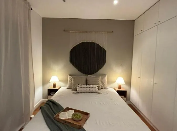 Geres - 3 Bedrooms In Alvalade * 리스본