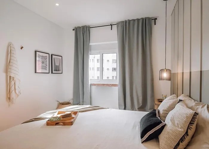 Geres - 3 Bedrooms In Alvalade