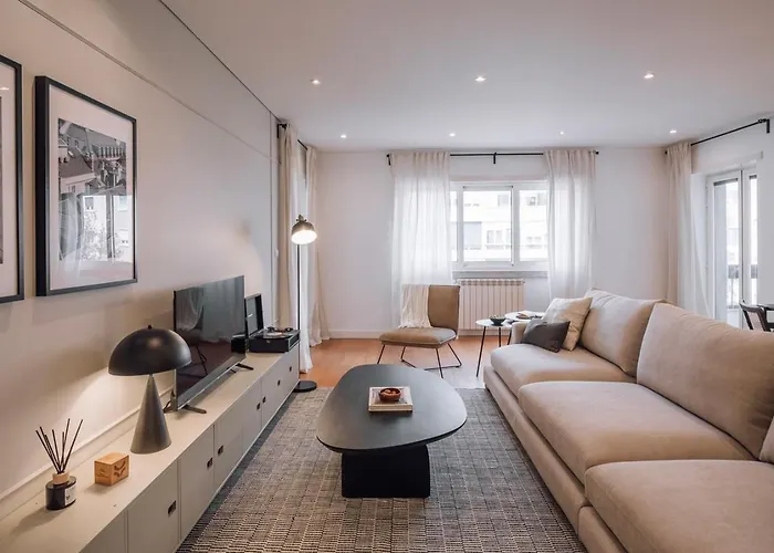 아파트 Geres - 3 Bedrooms In Alvalade
