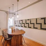 Geres - 3 Bedrooms In Alvalade Lisboa